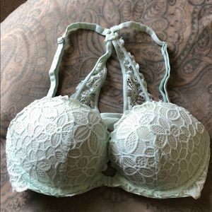 Pink by Victoria’s Secret date lace bra